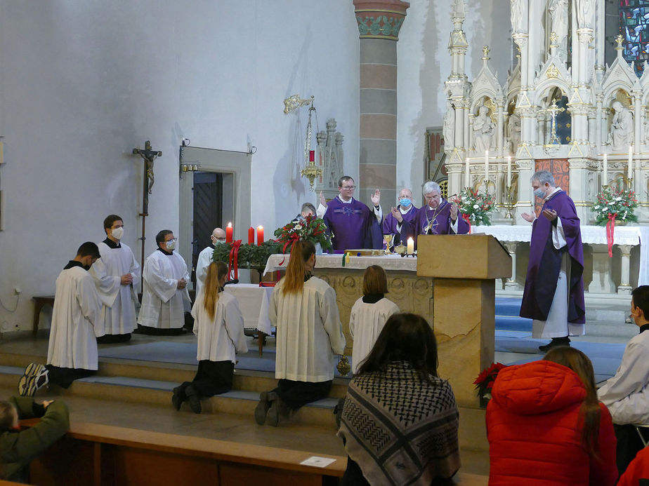 Beauftragung zu Lektorat und Akolythat in St. Marien, Volkmarsen (Foto: Karl-Franz Thiede)